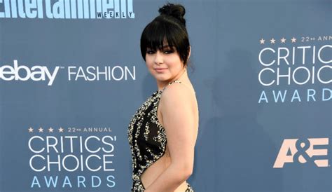 ariel winter in a bra|Ariel Winter Poses Topless For Unedited Photos With ‘SELF.